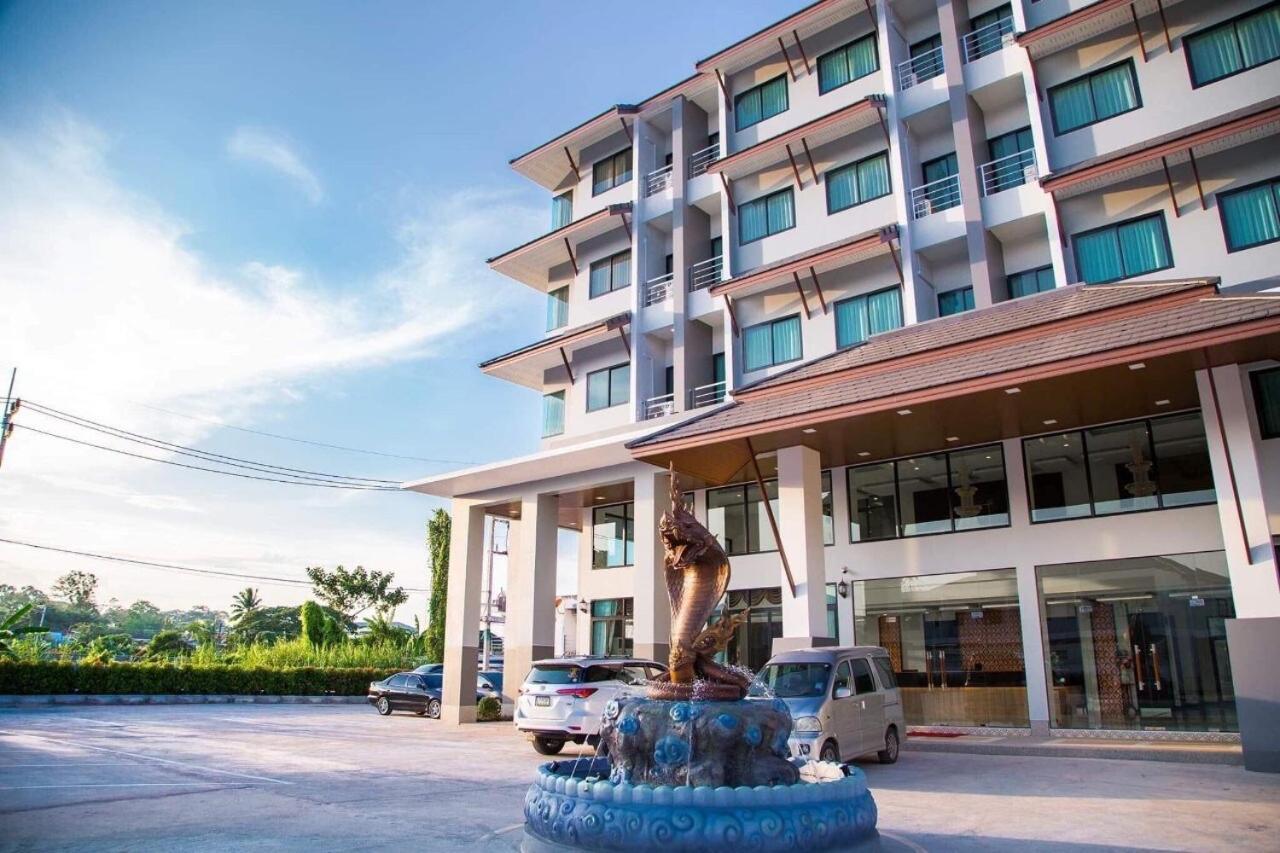 נחון סי טמארט Pura Nakhon Hotel מראה חיצוני תמונה