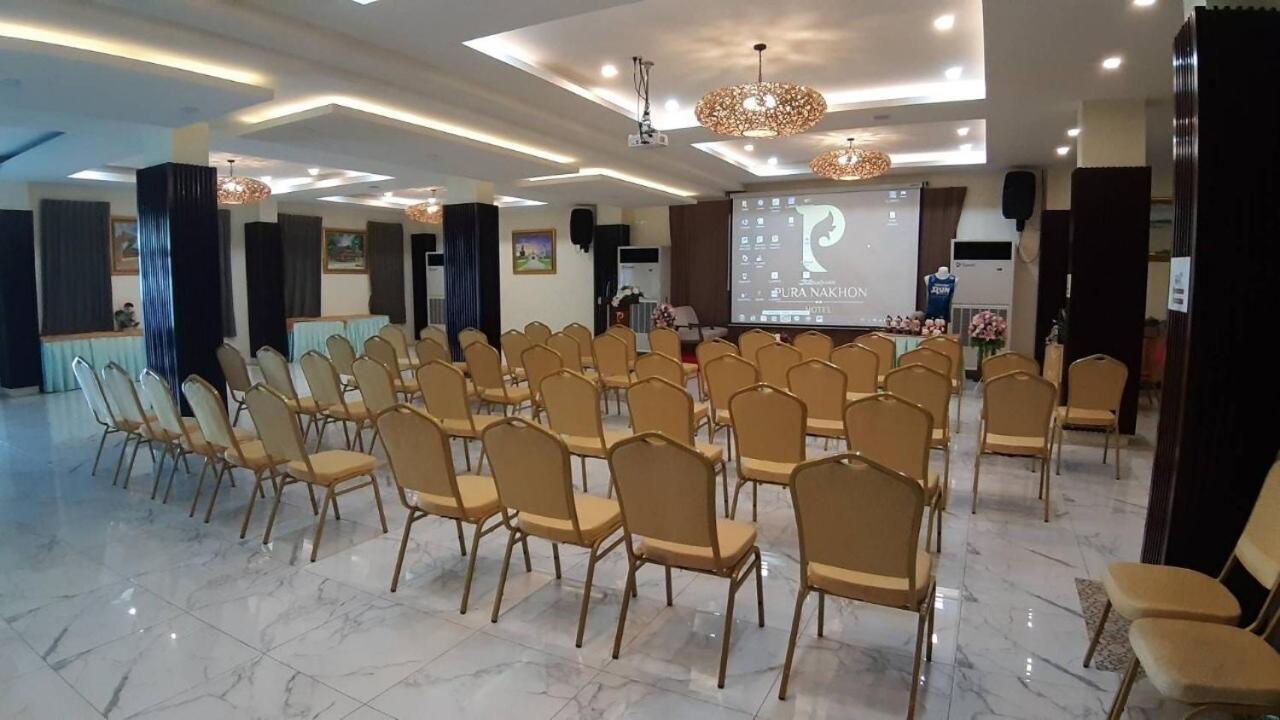 נחון סי טמארט Pura Nakhon Hotel מראה חיצוני תמונה